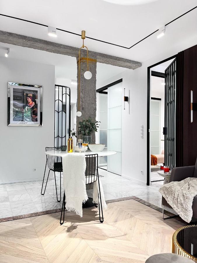 Design+Luxus Apartment Im Zentrum! +Netflix Varşovia Exterior foto