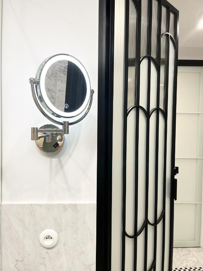 Design+Luxus Apartment Im Zentrum! +Netflix Varşovia Exterior foto