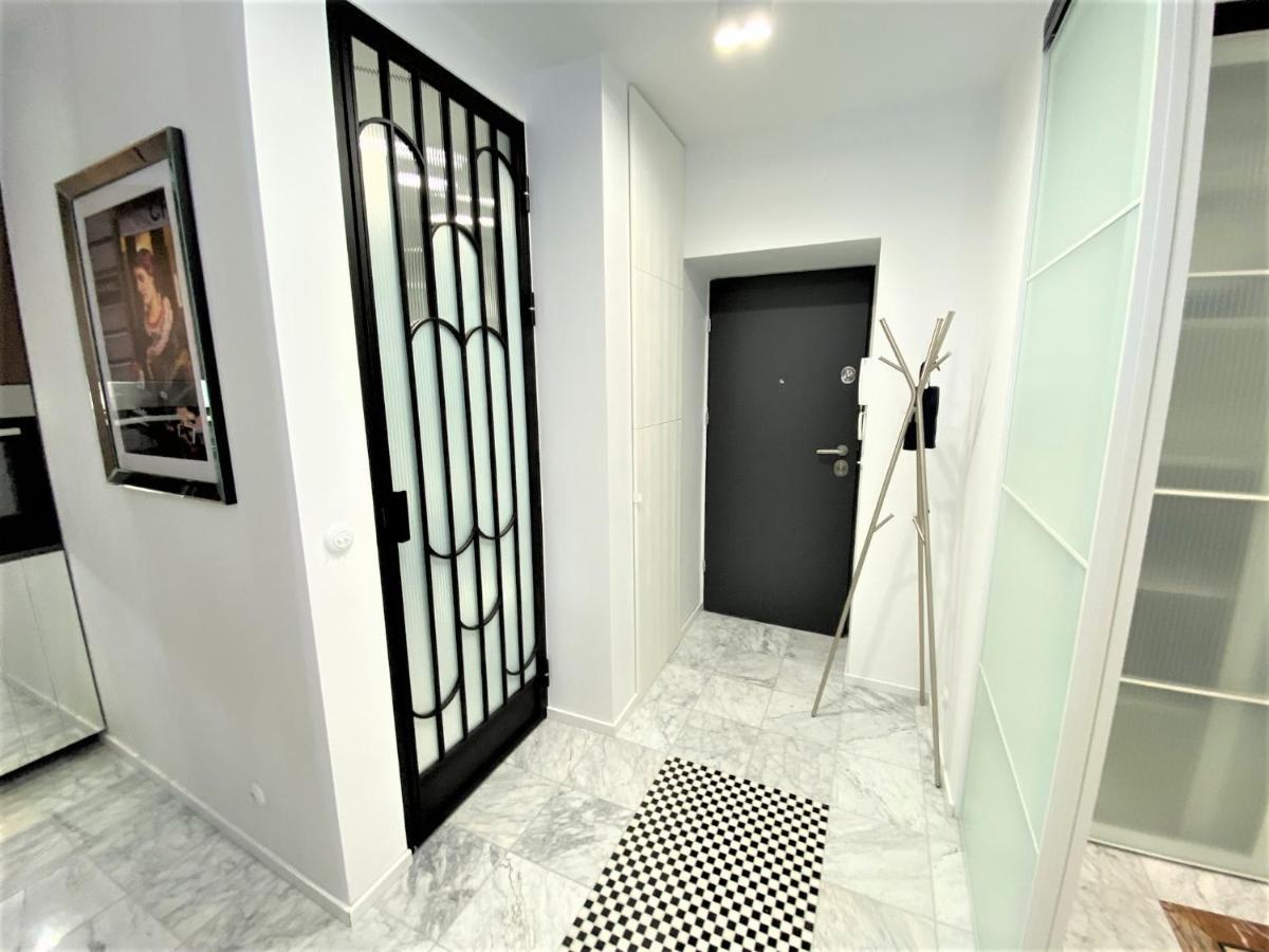 Design+Luxus Apartment Im Zentrum! +Netflix Varşovia Exterior foto