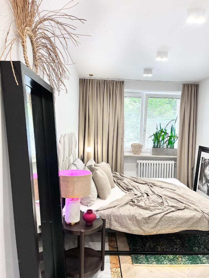 Design+Luxus Apartment Im Zentrum! +Netflix Varşovia Exterior foto