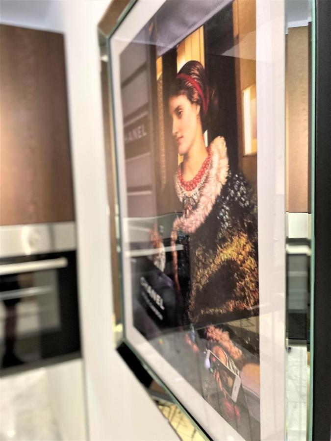 Design+Luxus Apartment Im Zentrum! +Netflix Varşovia Exterior foto