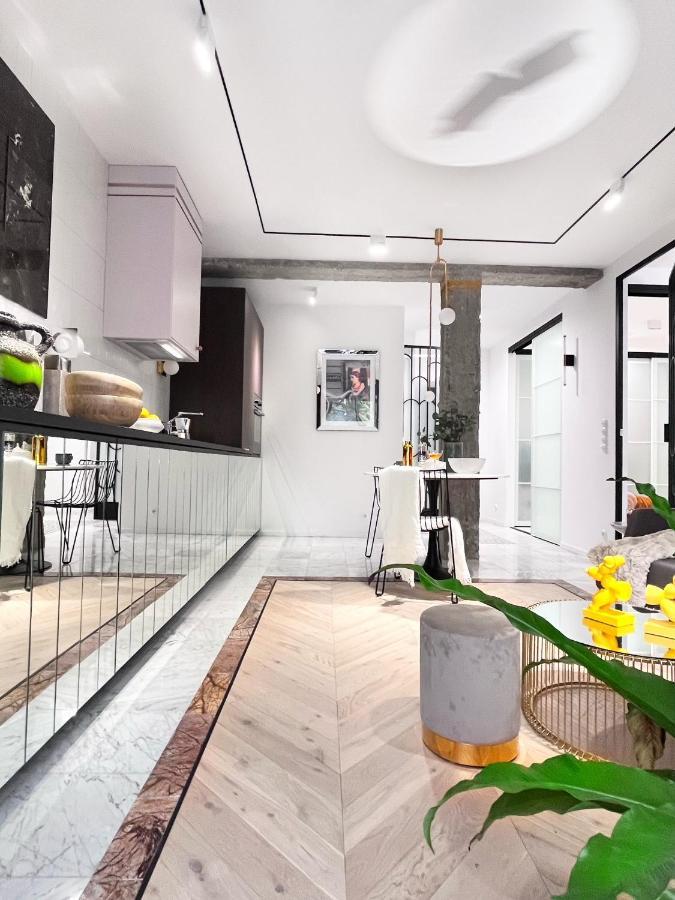 Design+Luxus Apartment Im Zentrum! +Netflix Varşovia Exterior foto