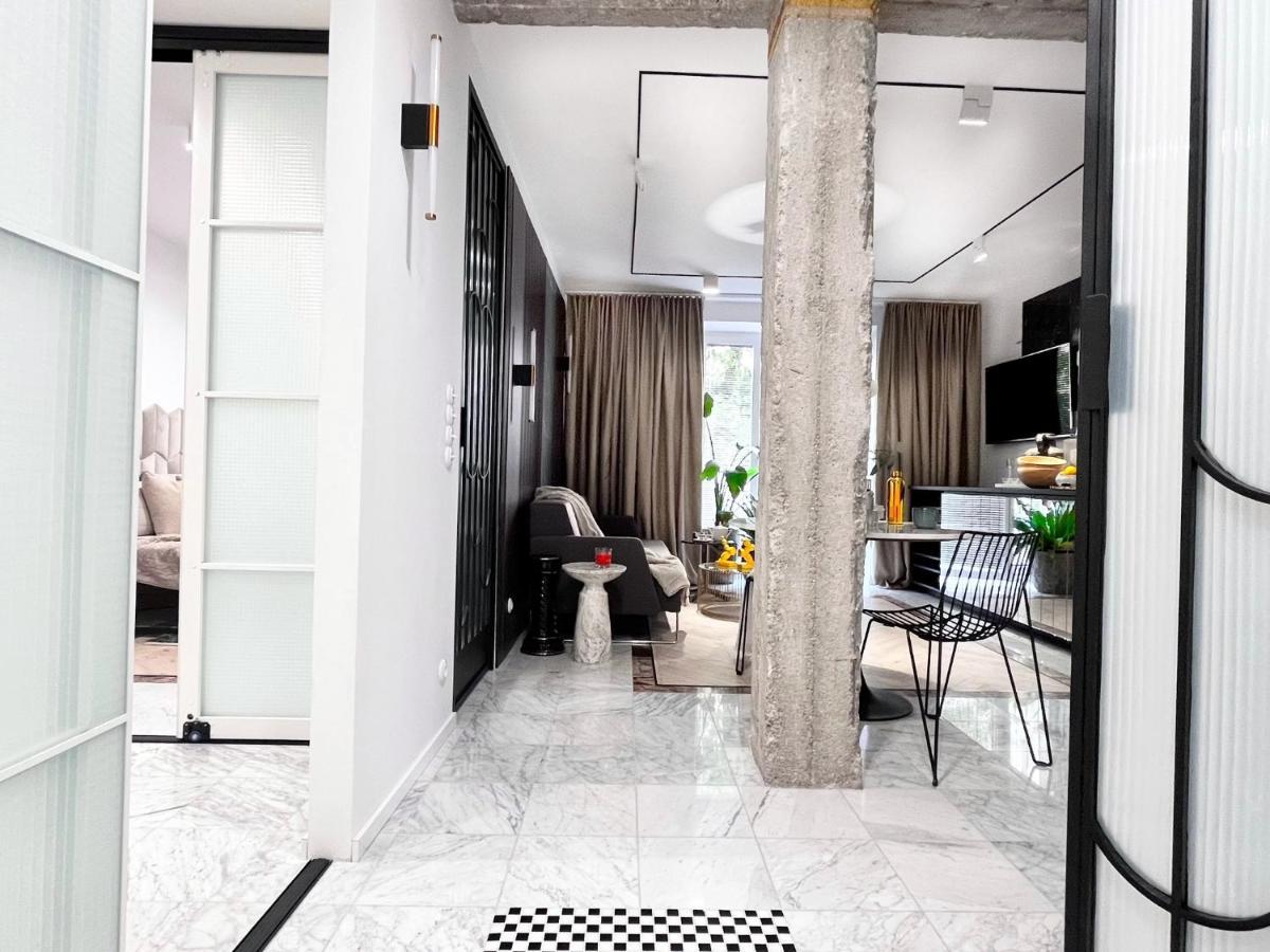 Design+Luxus Apartment Im Zentrum! +Netflix Varşovia Exterior foto