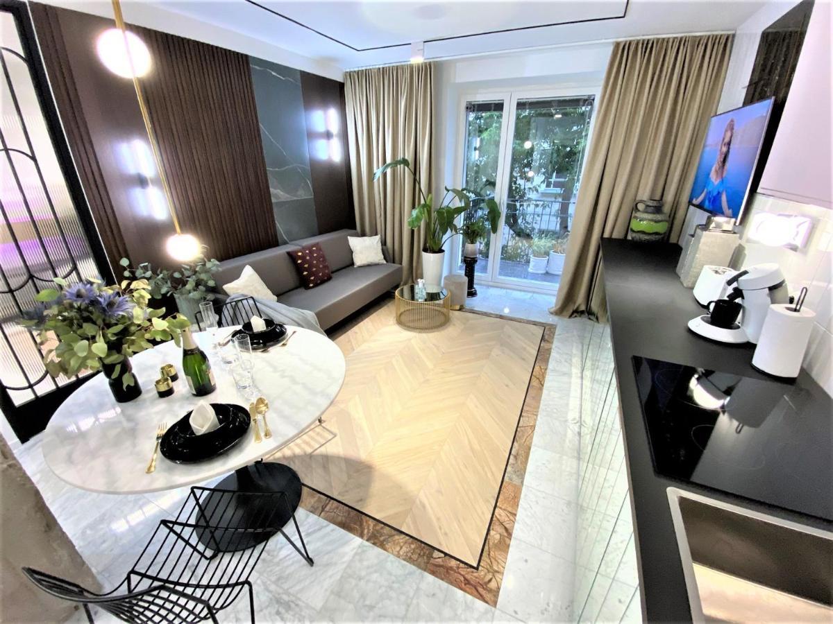 Design+Luxus Apartment Im Zentrum! +Netflix Varşovia Exterior foto